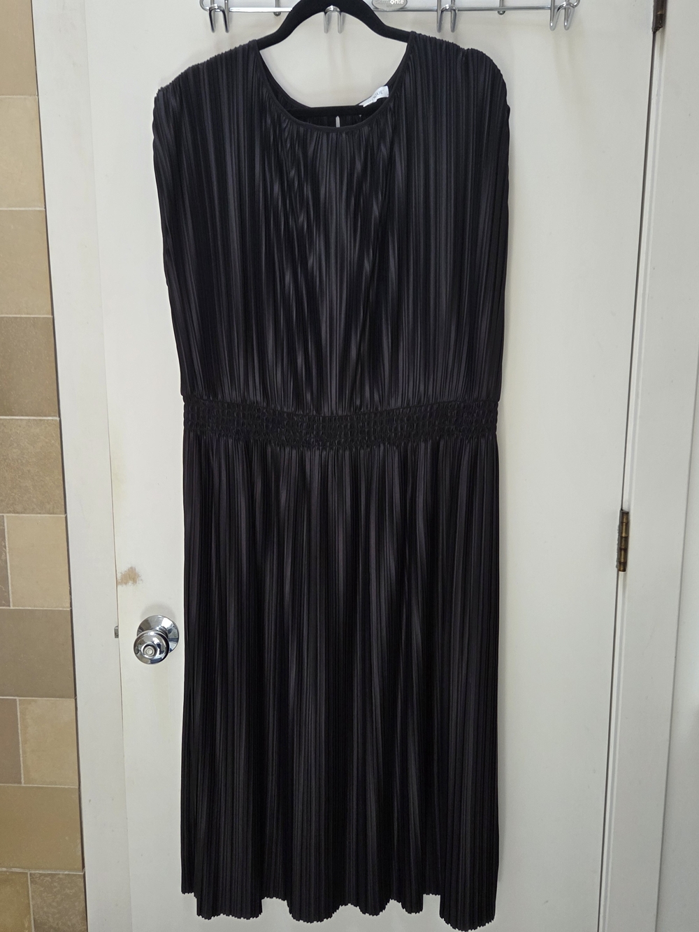 Prologue Black Pleated Midi Dress